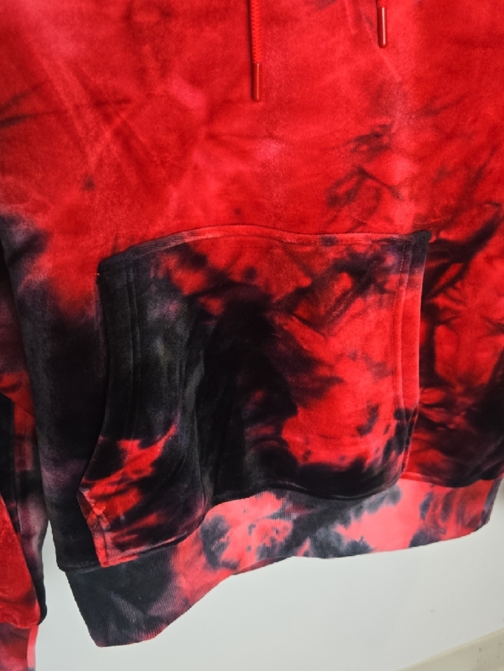 Red & Black Tie-Dye Pullover Hoodie - Picture 2 of 8